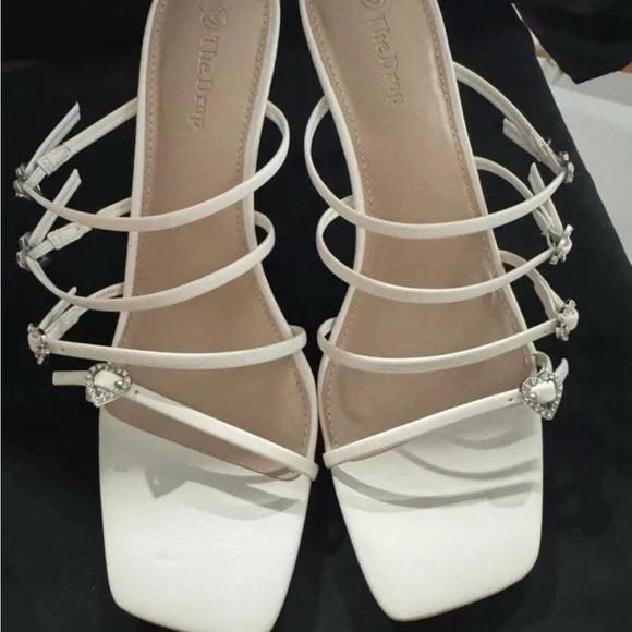 The Drop Women's Naomi Strappy Buckle Heeled Sandal - Picture 2 of 3